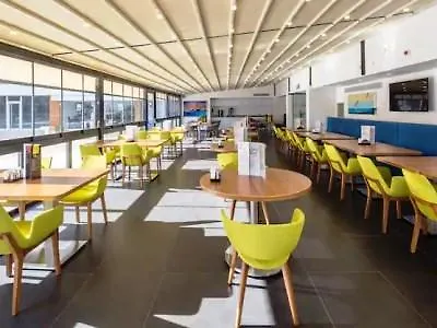 Hotel Hampton By Hilton Kurtkoy 4*