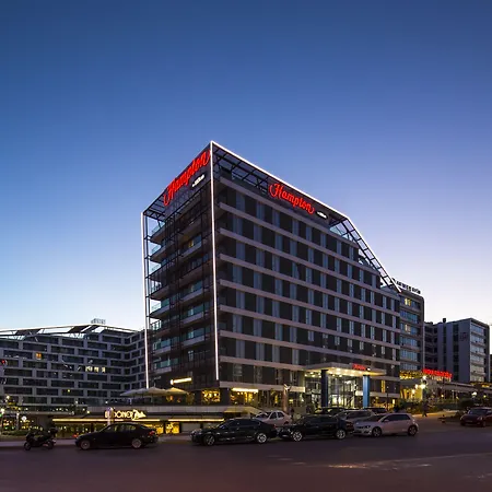Hotel Hampton By Hilton Kurtkoy 4*
