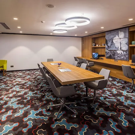 هامبتون باي هيلتون إسطنبول كورتكوي 4* اسطنبول