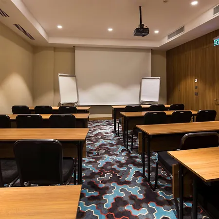 فندق هامبتون باي هيلتون إسطنبول كورتكوي اسطنبول