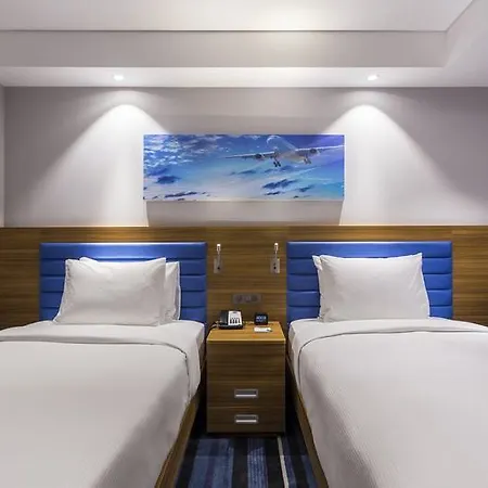 מלון Hampton By Hilton Kurtkoy