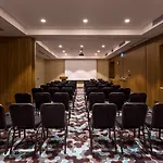 فندق هامبتون باي هيلتون إسطنبول كورتكوي 4*